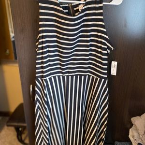 Women’s Striped Dress NWT